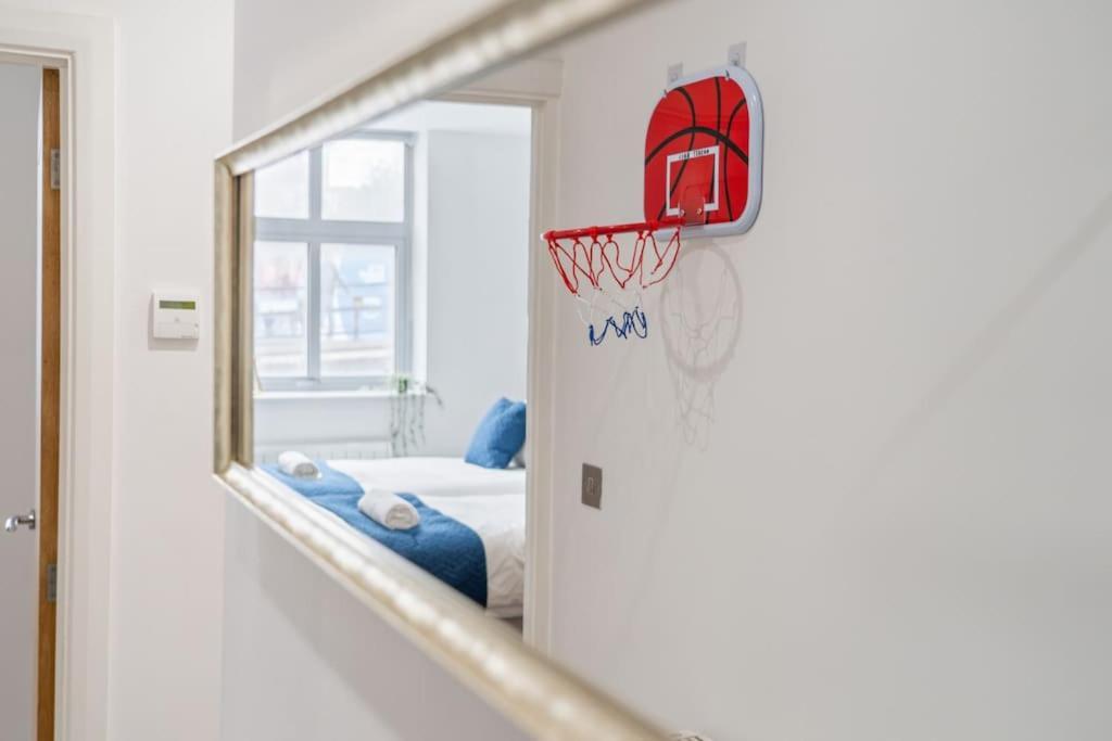 Urban Comfort Getaway- Leicester City Centre ภายนอก รูปภาพ
